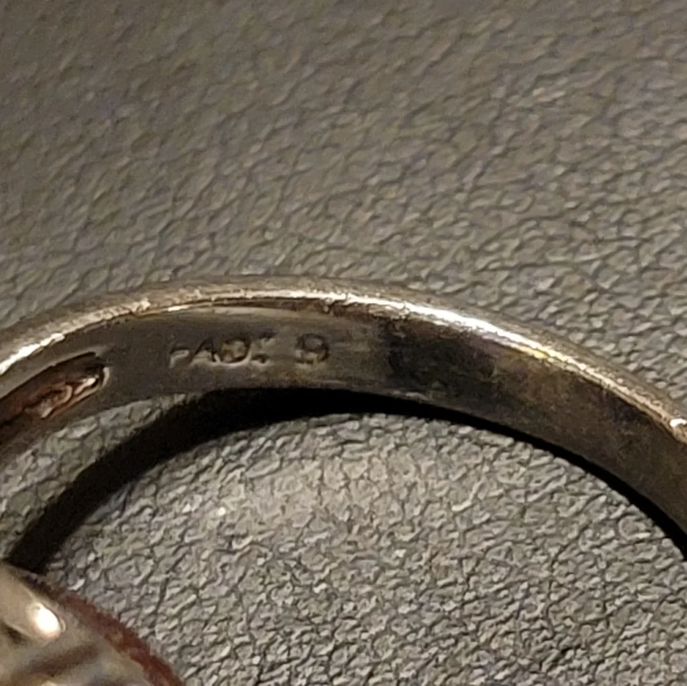 Engagement Rings - Picture 4 of 6